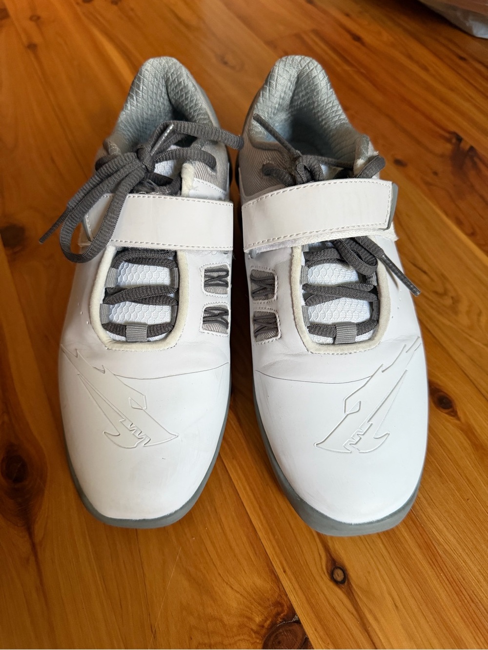 Velaasa weightlifting shoes